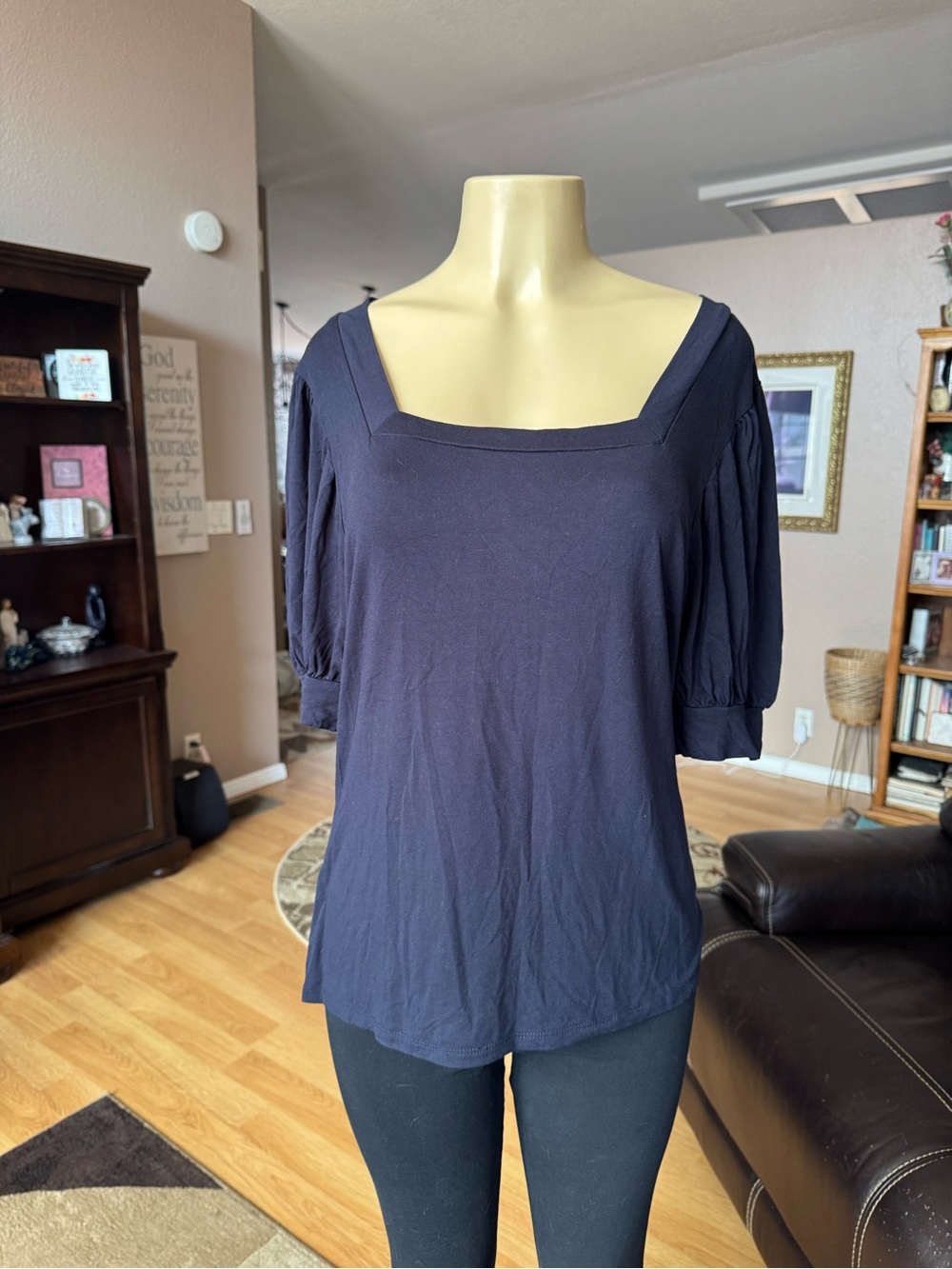 Tahari navy square neck puff sleeves blouse-size XL